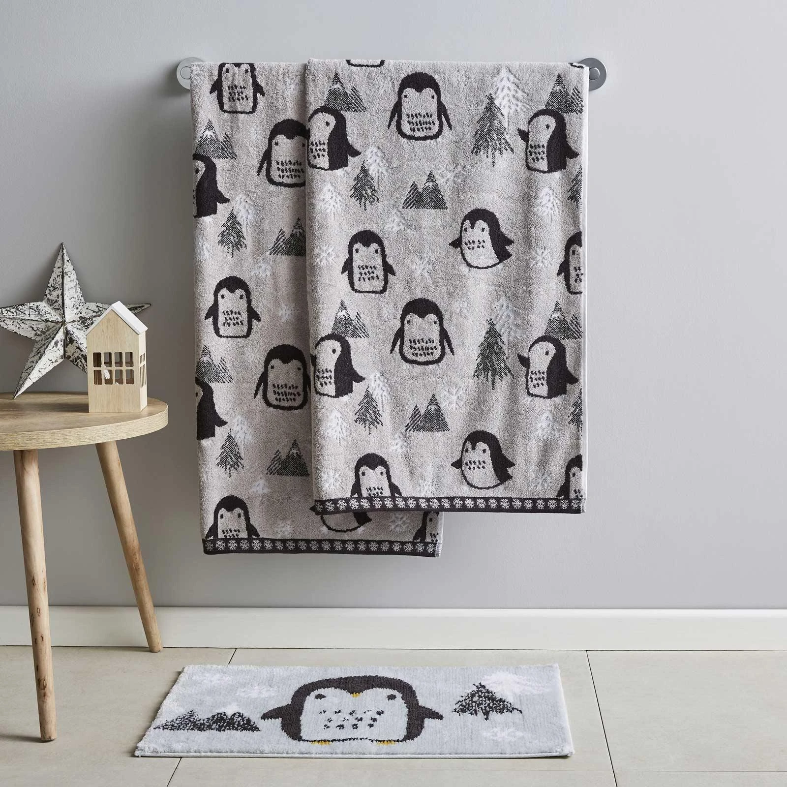 Cosy Penguin Christmas Hand Towel Pair Grey 3 Cosy Penguin Christmas Hand Towel Pair Grey