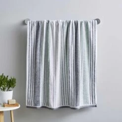 Kelso Stripe 100% Cotton Towel Green