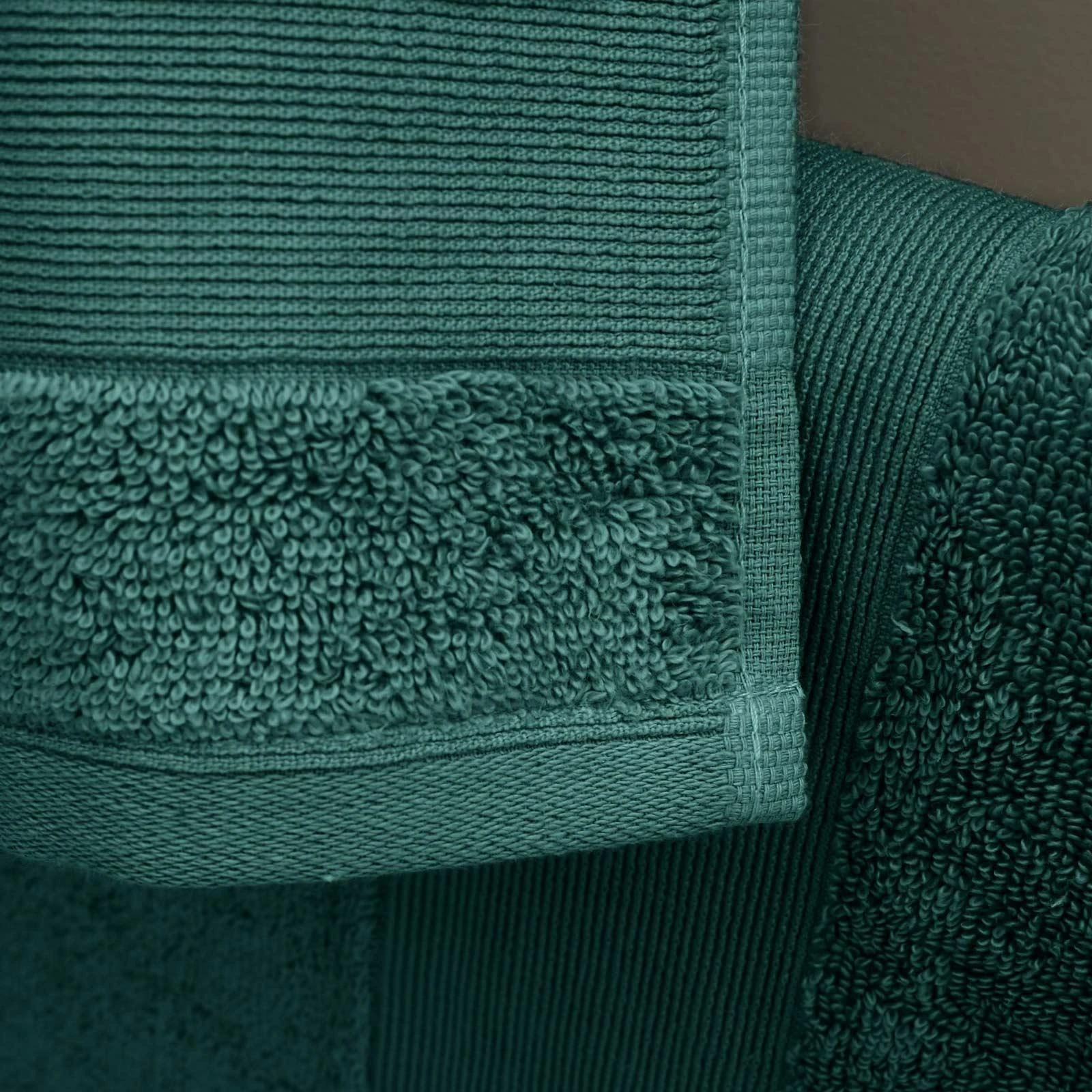 Antibacterial 100% Cotton Bathroom Towels Forest Green 4 Antibacterial 100% Cotton Bathroom Towels Forest Green - Image 2