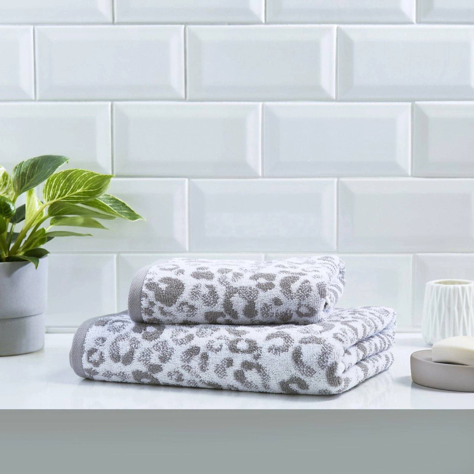 Fusion Animal Print 100% Cotton Jacquard Towel Grey 3 Fusion Animal Print 100% Cotton Jacquard Towel Grey