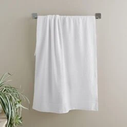 Anti-Bacterial 100% Cotton White Bathroom Towels