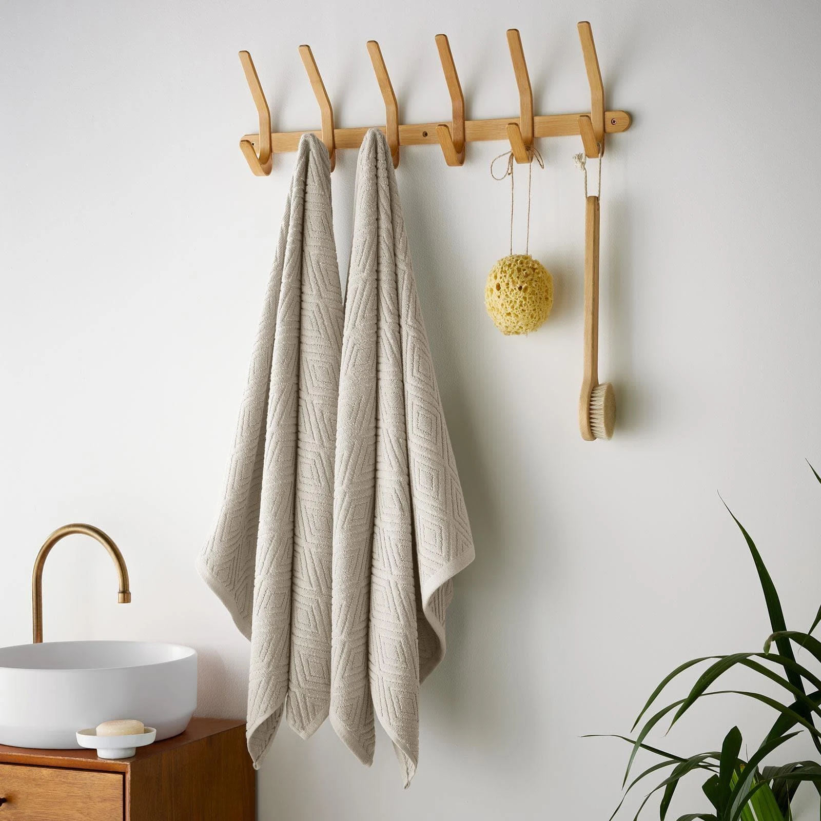 Diamond Geo Sculpted Bath Sheet Pair Natural 3 Diamond Geo Sculpted Bath Sheet Pair Natural