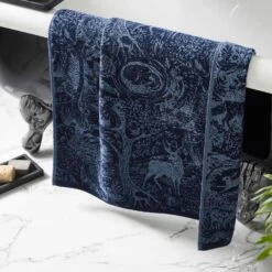 Furn Winter Woods Animal Cotton Jacquard Towels Midnight