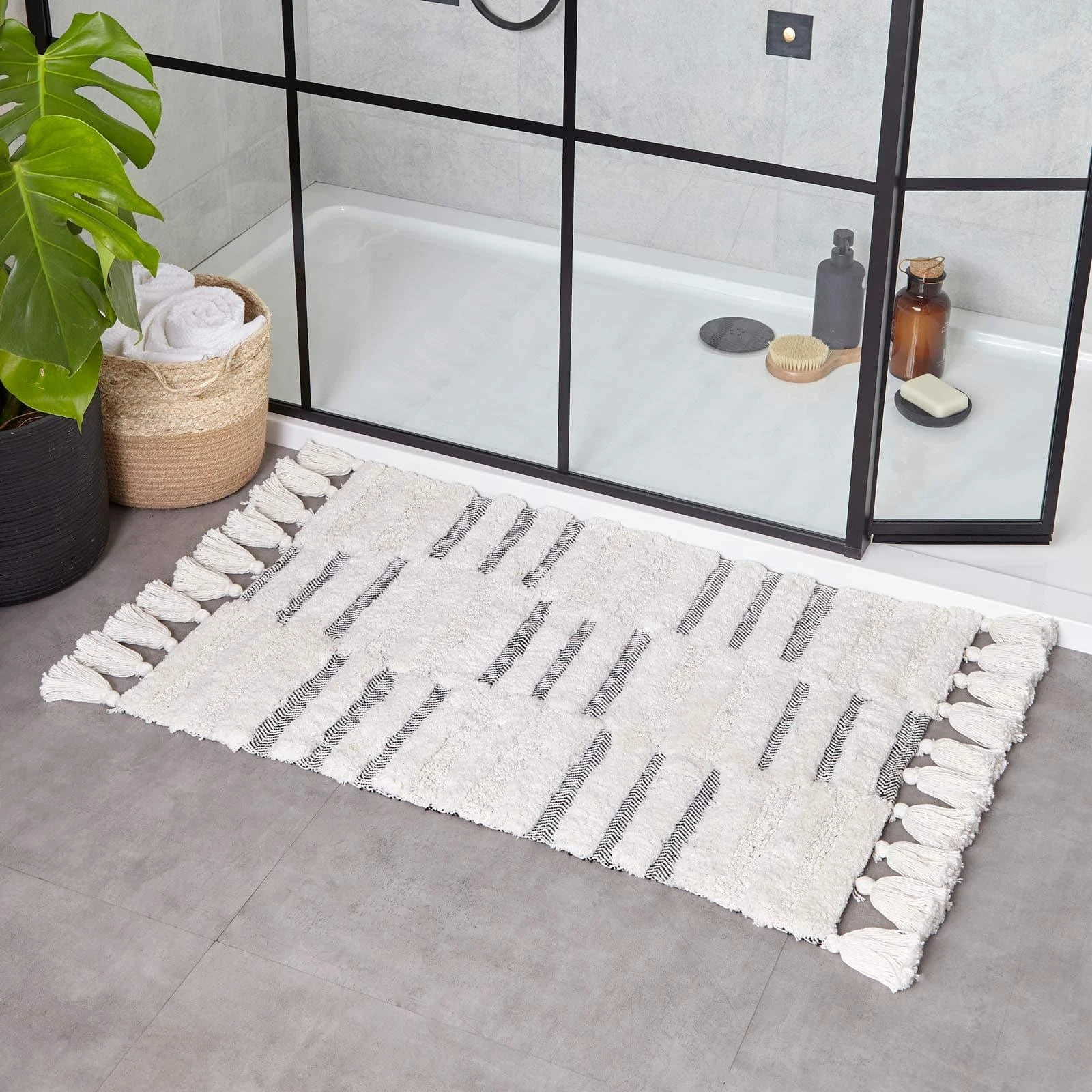 Tassel Stitch Cotton Bath Mat Charcoal 3 Tassel Stitch Cotton Bath Mat Charcoal