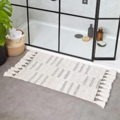 Tassel Stitch Cotton Bath Mat Green